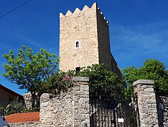 La tour du château, face est.