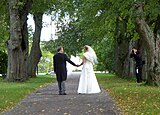 Nygifta i Ulriksdals slottspark