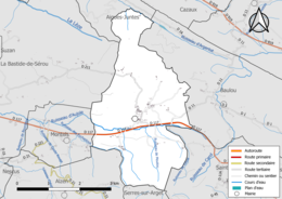 Carte en couleur présentant le réseau hydrographique de la commune