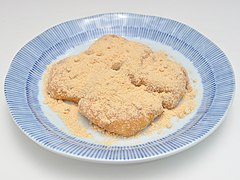 Abekawa mochi (een soort cakeje van kleefrijst) met een kinako topping