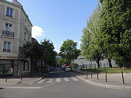 La rue Sourdéac vue depuis la rue La Noue-Bras-de-Fer.