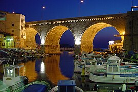 Pont de la corniche Kennedy