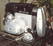 Boxermotor uit de /7-serie. De luchtfilterkap was aanvankelijk van aluminium, dit is een later, plastic, exemplaar