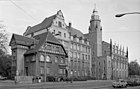 ehemaliges Realgymnasium (unter Denkmalschutz), Lindenstraße 1 (1991)