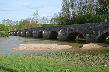 Pont à Cry.