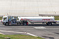 Tankwagen am Flughafen Schönefeld