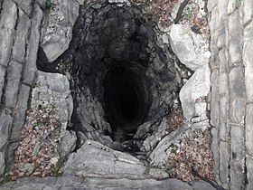 Middle tunnel vent interior.