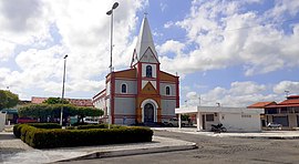 Praça central e Igreja matriz.