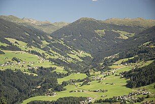 Kolsassberg und Innerweerberg (links) von Norden