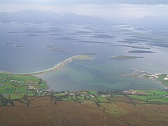 Clewbukten sett fra toppen av Croagh Patrick.