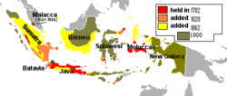 Cairt o the Dutch East Indies shawin its territorial expansion frae 1800 tae its fullest extent prior tae Japanese occupation in 1942.