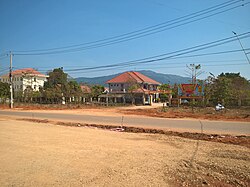 Roadside houses in Ia H'Drai