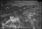 Schloss Tarasp, Sparsels, Scuol. Historisches Luftbild von Werner Friedli (1947).