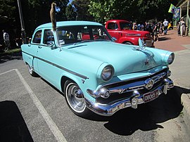 1954 Ford Customline Fordor Sedan.