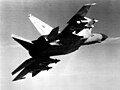 Vista posterior dreta d'un MiG-25 portant 4 míssils AA-6 Acrid