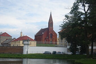 Gefängnis mit Kirche