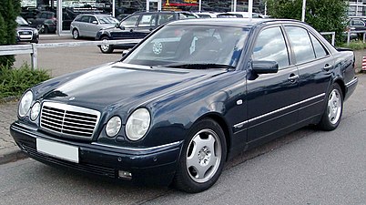 Mercedes-Benz W210, 1995