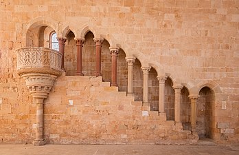 La chaire du réfectoire du monastère de Santa María de Huerta (Castille-et-León). (définition réelle 8 172 × 5 272)