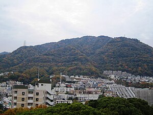 神戸大学から見た長峰山