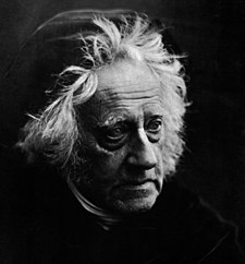 John Herschel na snímku od Julie Margaret Cameronové