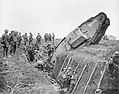 Tank britannique immobilisé dans une tranchée allemande conquise, 1917.