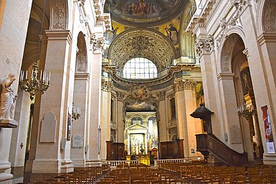 Nave facing the choir