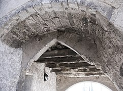 Porte d’enceinte du XIIe siècle (porte sud), décembre 2010.