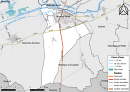 Carte en couleur présentant le réseau hydrographique de la commune