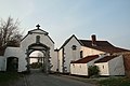 2009 : portail d'enceinte de l'ancienne abbaye de Lobbes partiellement détruite.