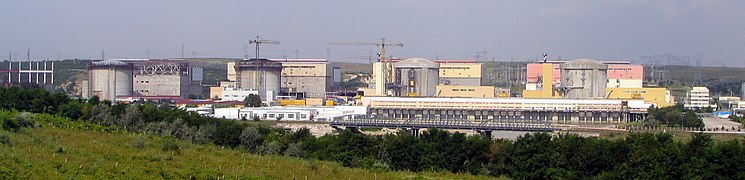 Das Kernkraftwerk. Nur Block 1 und 2 (die beiden rechten) sind derzeit in Betrieb