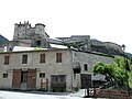 Le fort Queyras dominant le village de Château-Queyras.