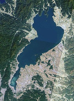 jezero Biwa