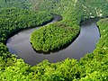 In meänder yn de Frânske rivier de Sioule