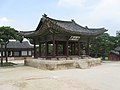 Pavillon Haminjeong, dont la plaque a été calligraphiée par le roi Yeongjo