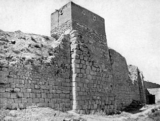 The walls of the fortress (Russian Archeological Society, 1916)