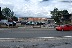 Supermarché Colruyt de Boncelles dans la province de Liège en Belgique arborant l'ancien logo de l'enseigne.