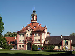 Puerta del Palacio de Altshausen, actual residencia del jefe de la Casa de Wurtemberg