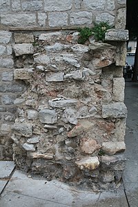 Coupe du rempart de Frontignan (Hérault).