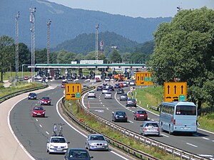 The toll station at Log pri Brezovici