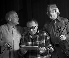Alan Clare (centre) with Stephane Grappelli & Yehudi Menuhin, photo by Allan Warren