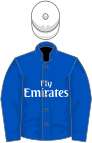 Bleu roi, le logo "Emirates" et toque blancs