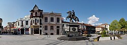 Magnolia Square with the Philip II Statue
