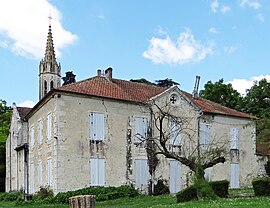 The church in Saint-Mézard