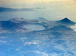 南薩火山群と