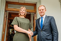 エストニアのケルスティ・カリユライド大統領と（2017年6月30日）