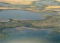 Okavango delta ke giraas waala delta haanthi, ser aur flamingo ke ghar hae.
