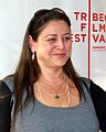 Camryn Manheim interpreta Winnie Davis