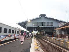 Kanopi Stasiun Mojokerto tahun 2021