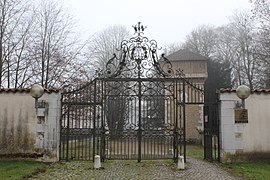 Grille du château de la Moussière.