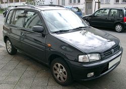 Mazda Demio (1996–2000)